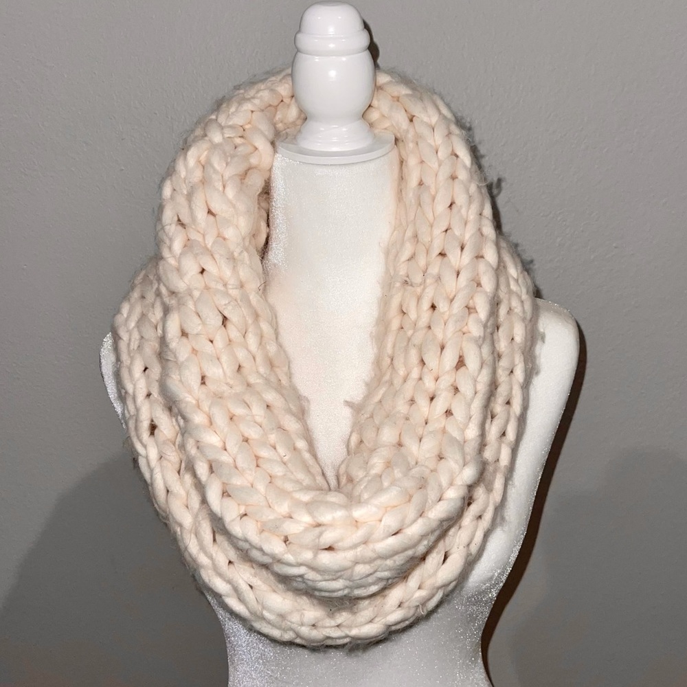 Forever 21 - Infinity Knit Scarf (cream)